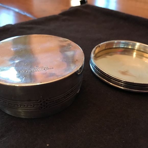 Tiffany & Co Antique Round Sterling Covered Box - Picture 5 of 8